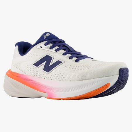 New Balance 860v15 B in Sea Salt