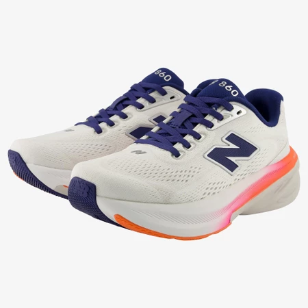 New Balance 860v15 B in Sea Salt