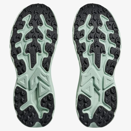 Hoka Challenger 8 in Bay Leaf/Sea Glass