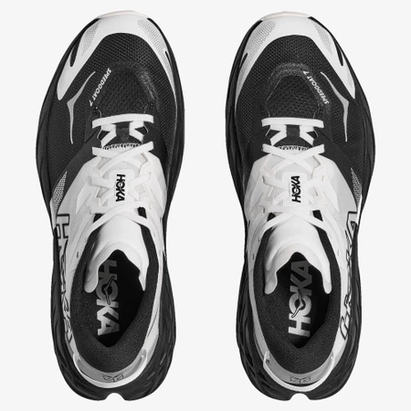 Hoka Speedgoat 7 in Black/White
