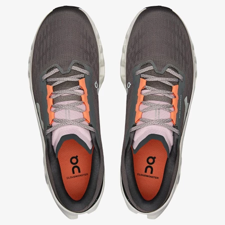 On Cloudmonster 3 in Eclipse/Orange