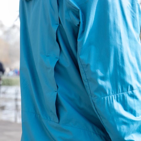 Janji Zephyrunner Wind Shell Jacket in Tidal