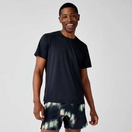 Brooks Dash Short-Sleeve in Black