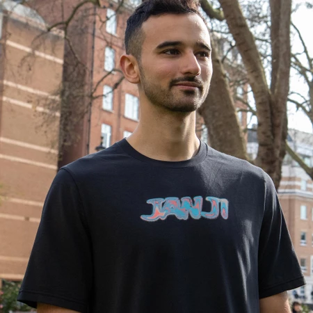 Janji Circa Daily Tee in Spectrum Midnight