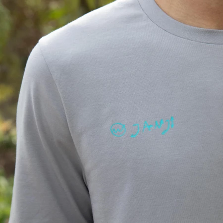 Janji Circa Daily Tee in Tiderider