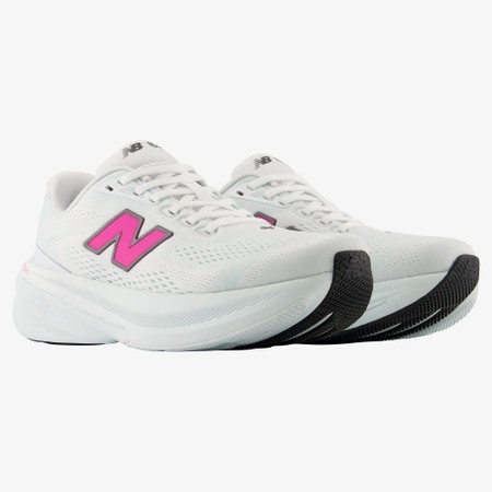 NEW BALANCE  860v15 B