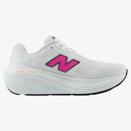 New Balance 860v15 B in White/Pink