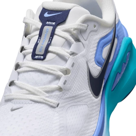 Nike Structure Plus in White/Blue
