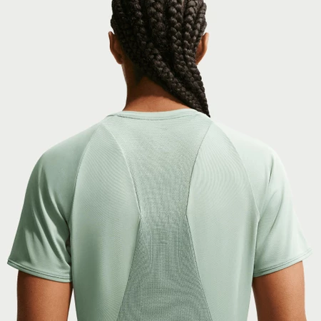 Nike Swift Dri-FIT Tee in Steam