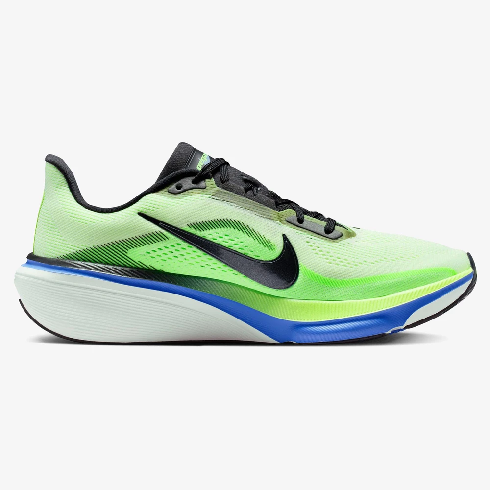 Nike Pegasus 42 in Volt/Black