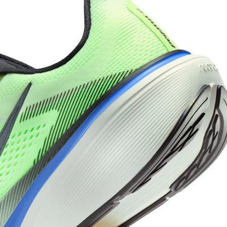 Nike Pegasus 42 in Volt/Black