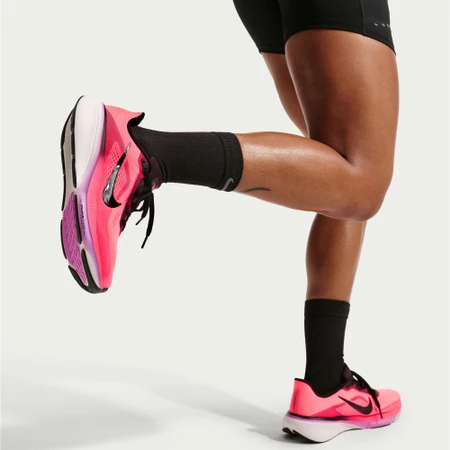 Nike Pegasus 42 in Lava Glow/Black