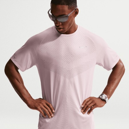 NIKE  Stride Dri-FIT ADV Tee