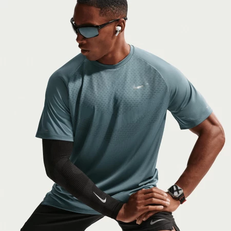 Nike Stride Dri-FIT ADV Tee in Slate