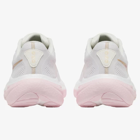 Saucony Ride 19 in White/Silk