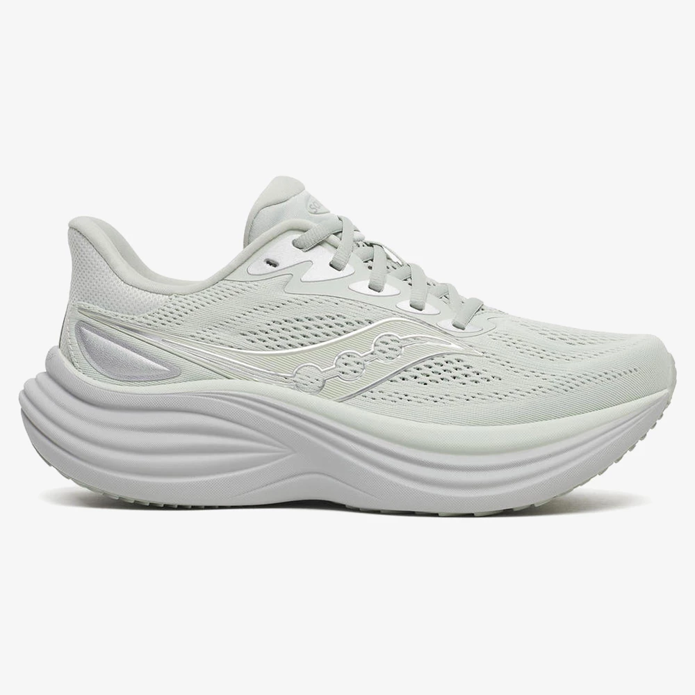 Saucony Triumph 24 in Cast