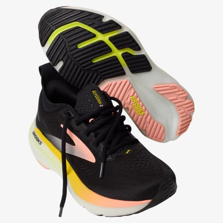 Brooks Glycerin 23 in Black/Peach
