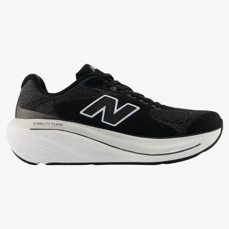 New Balance 860v15 4E Extra Wide in Black/White