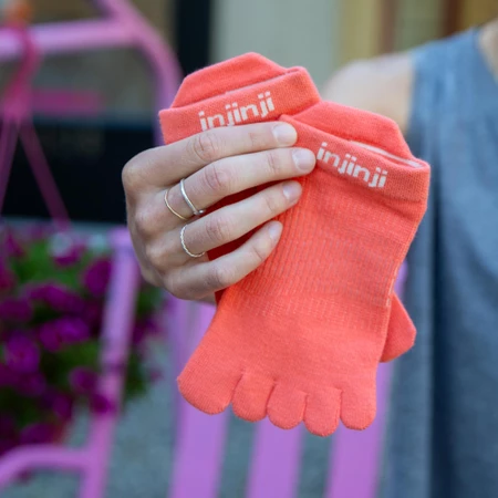 Injinji Women's Run Lightweight No-Show Toe Socks in Coral
