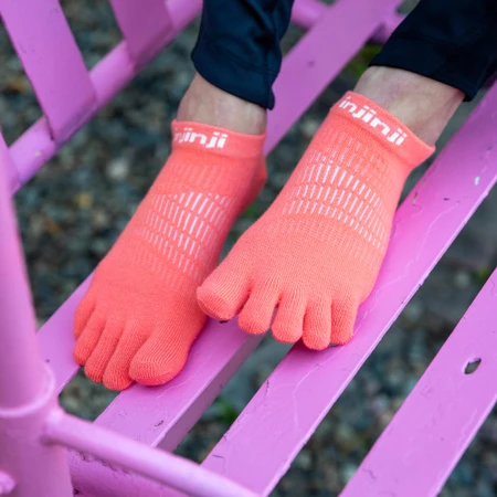 Injinji Women's Run Lightweight No-Show Toe Socks in Coral