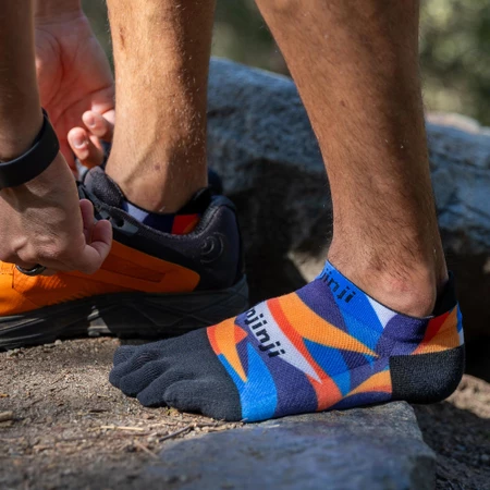 Injinji Run Lightweight No-Show Toe Socks in Black/Blue/Orange