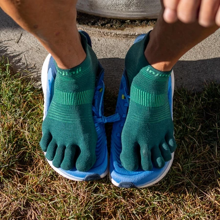 Injinji Run Lightweight No-Show Toe Socks in Jade