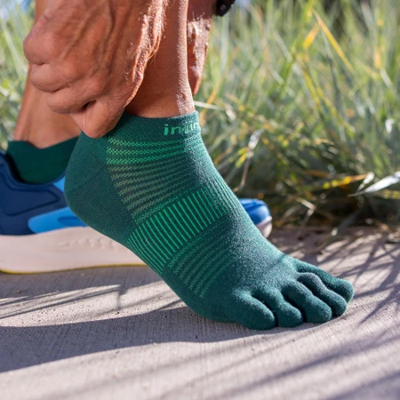 Injinji Run Lightweight No-Show Toe Socks in Jade