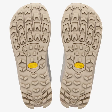 Altra Lone Peak 9+ in Perfectly Pale/Pearl
