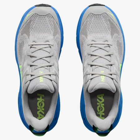 Hoka Challenger 8 in Stardust/Blue