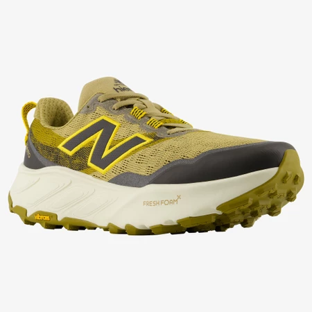 New Balance Hierro V9 2E Wide in Quick Sand