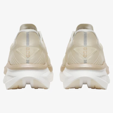 Saucony Endorphin Azura in Eggshell/Ivory