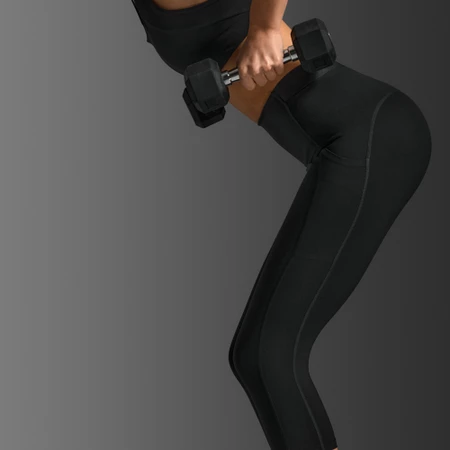 2XU Form Stash Hi-Rise Compression 3/4 Capris in Black