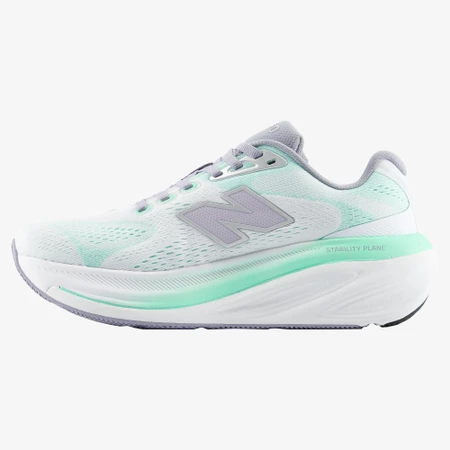 New Balance 860v15 in Bright Mint