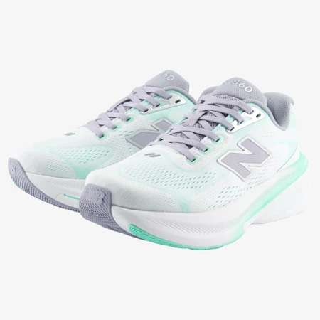New Balance 860v15 2E Extra Wide in Bright Mint
