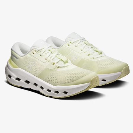 On Cloudrunner 3 in Seedling/Ivory
