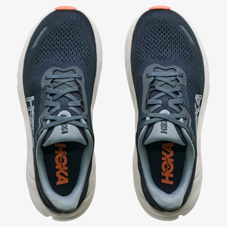 HOKA  Arahi 9