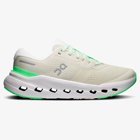 On Cloudrunner 3 in Ghost/Verdite