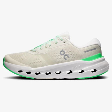 On Cloudrunner 3 in Ghost/Verdite