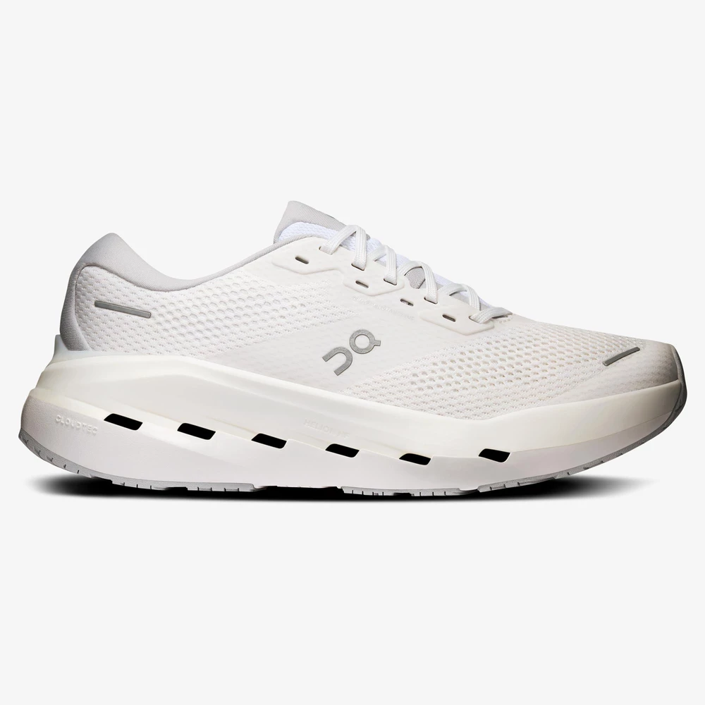 On Cloudrunner 3 Max in Glacier/White