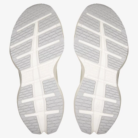 On Cloudrunner 3 Max in Glacier/White