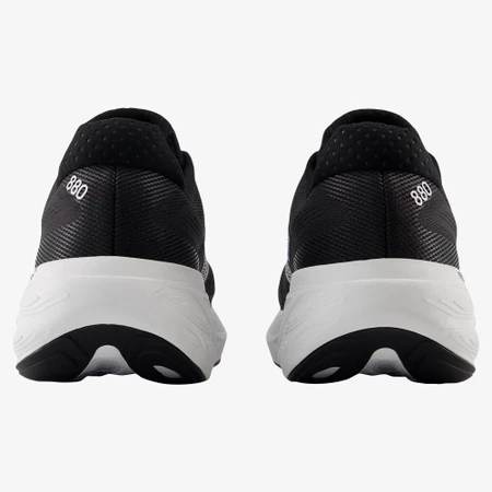 New Balance 880v15 4E Extra Wide in Black/White