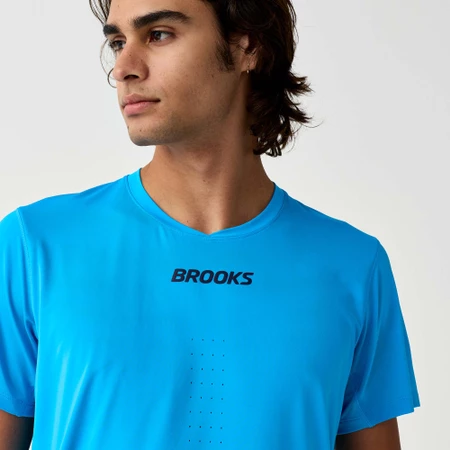 Brooks Dash Cooling Tee in Cyber Blue