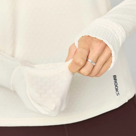 Brooks Momentum Thermal Hoodie in Bone