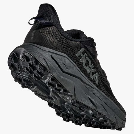 Hoka Challenger 8 Wide in Black/Black