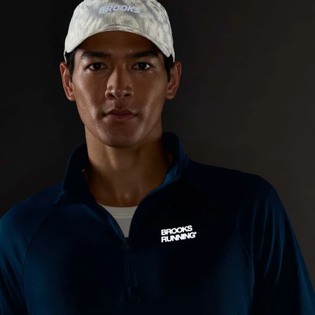 Brooks Thermal Reflective 1/2 Zip in Indigo