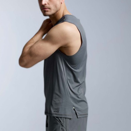 2XU  Aero Trail Tank