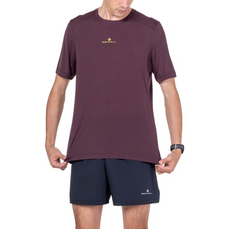 RONHILL  Tech Tee