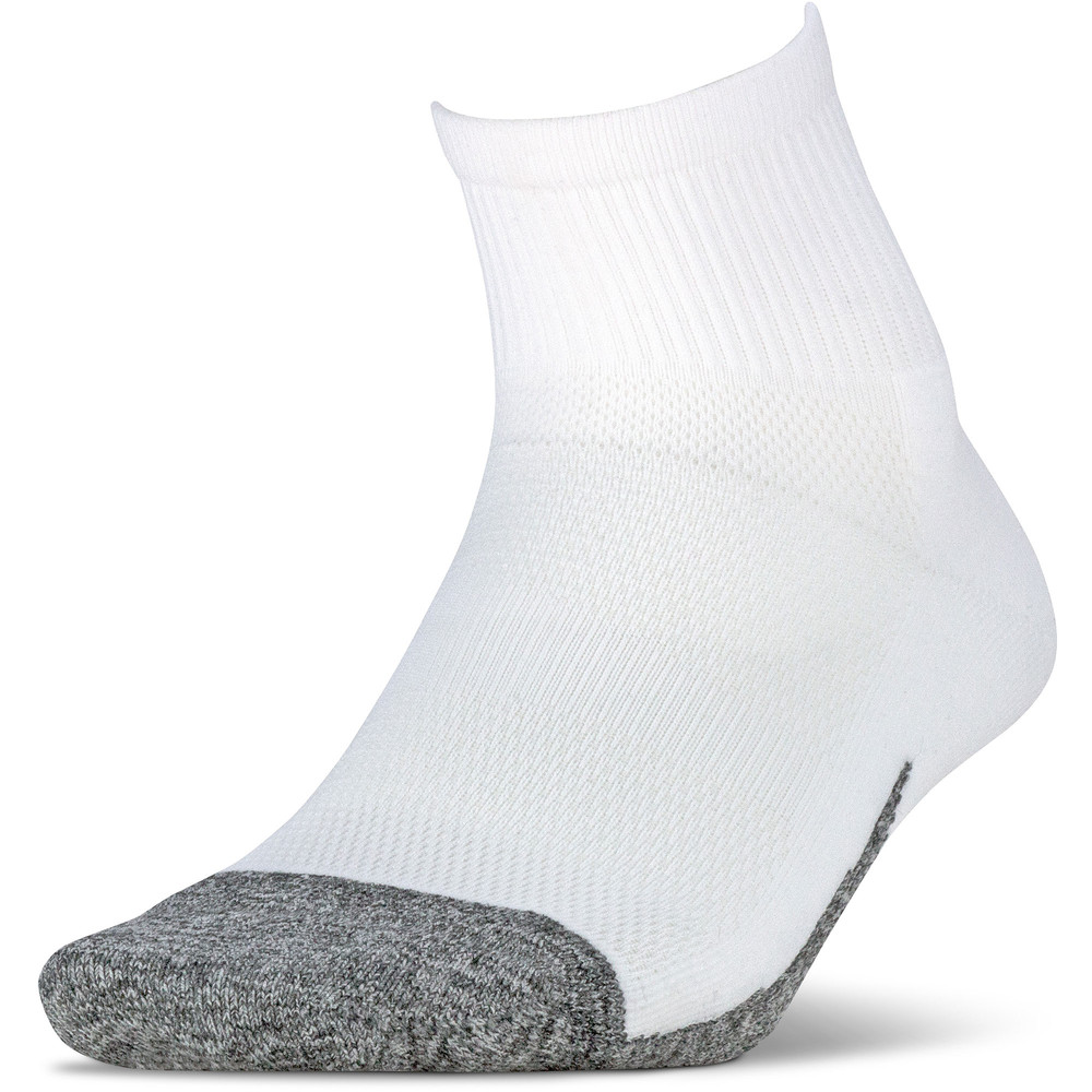 Buy Feetures Elite Light Cushion Quarter Socks New AW18 Run and